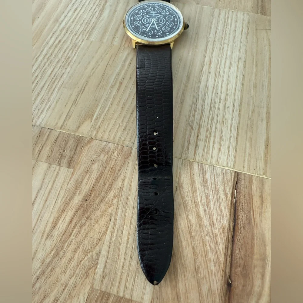 Vintage Oreo cookie Swiss made leather watch NEW BATTERY